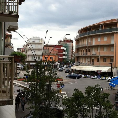 Hotel Ragno D'Oro Sottomarina Buitenkant foto